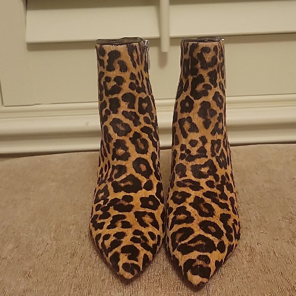 Franco  Sarto Calf Skin wedge booties. 🆕 Size 6 1/2 🔥 - Picture 2 of 7